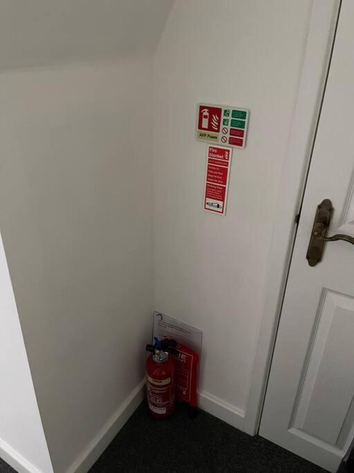Quirky One Bed Flat, Barbican Area, พลีมัธ ภายนอก รูปภาพ